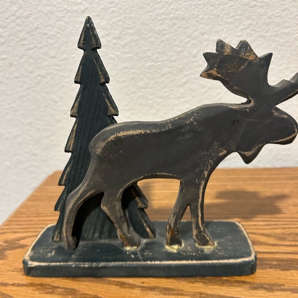 Rustic Black Moose and Tree Decor - Picture 5 of 9